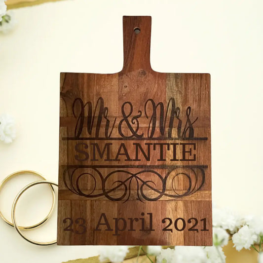 Mr and Mrs engraved Chopping board - Wedding